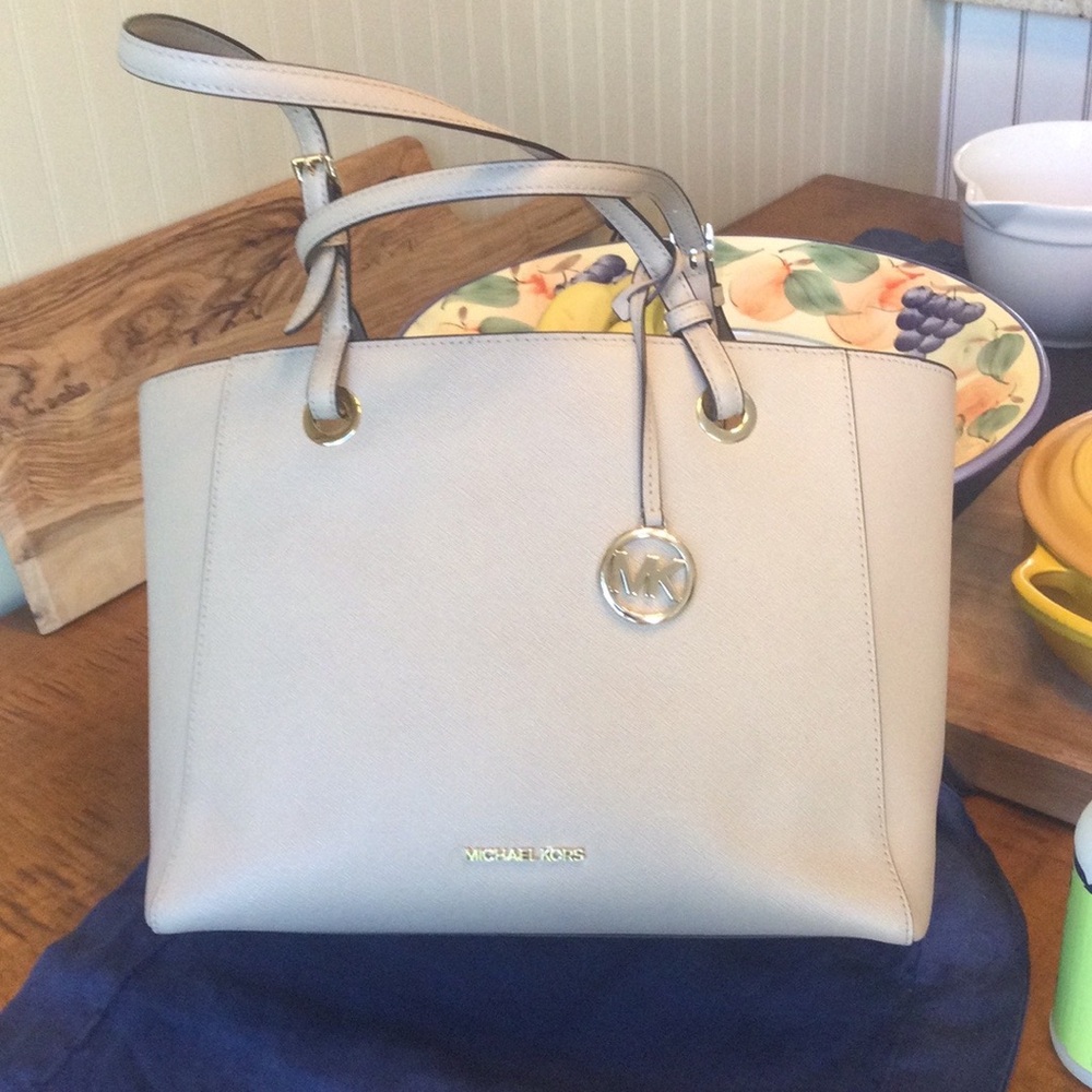 Newly Reduced! Michael Kors BeigeTan Leather Tote Satchel with gold MK charm VGC